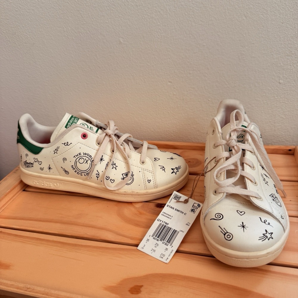 Kid's Size 2.5 Adidas Stan‎ Smith x André Saraiva "The World Needs Love" GY1786